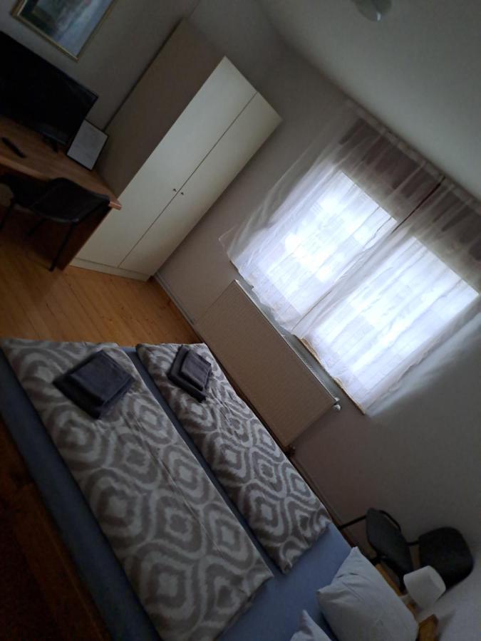 Appartement Sara1 à Slavonski Brod Extérieur photo