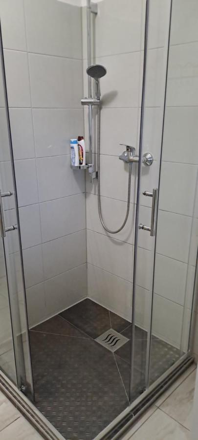Appartement Sara1 à Slavonski Brod Extérieur photo