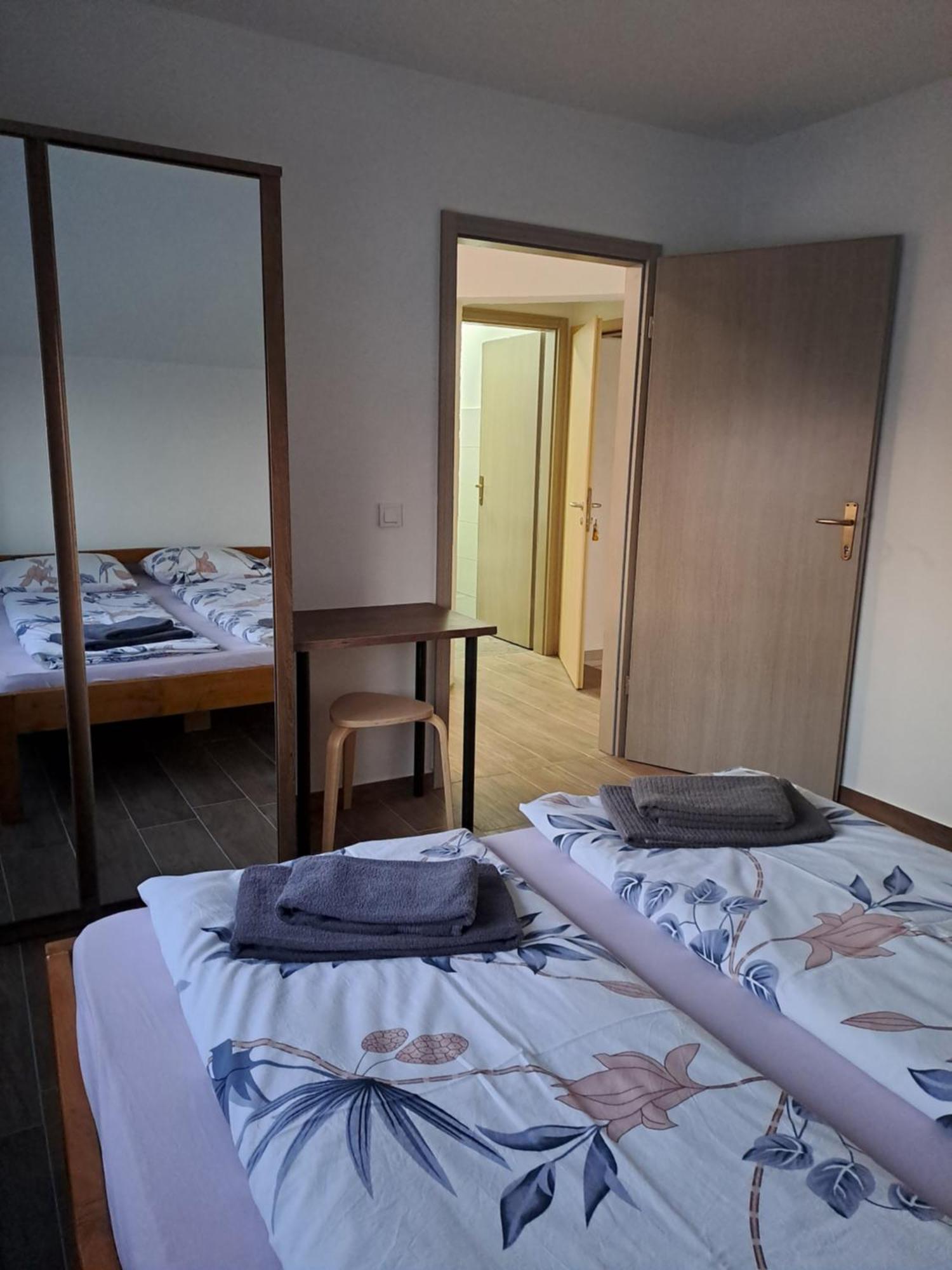 Appartement Sara1 à Slavonski Brod Extérieur photo