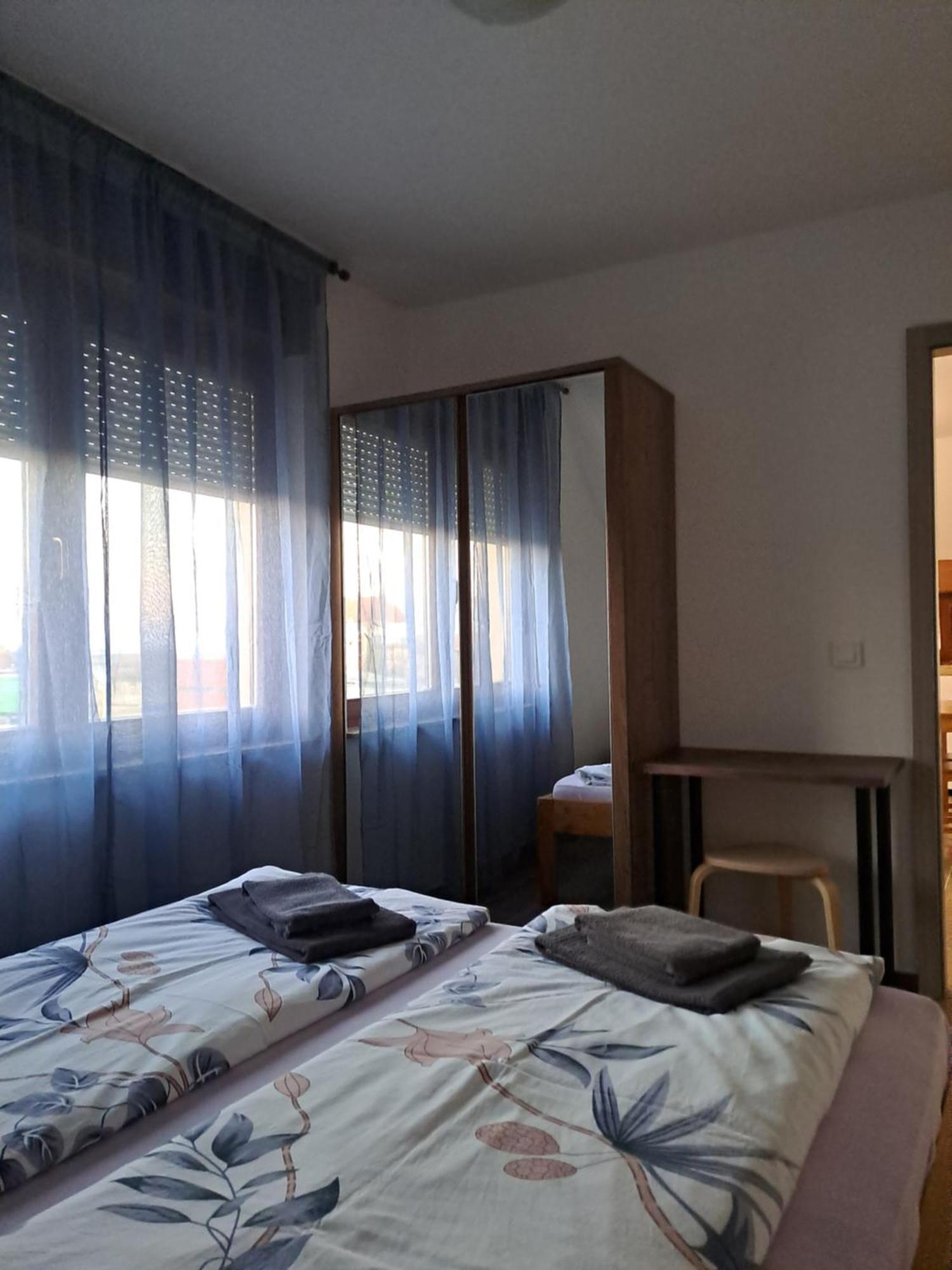 Appartement Sara1 à Slavonski Brod Extérieur photo