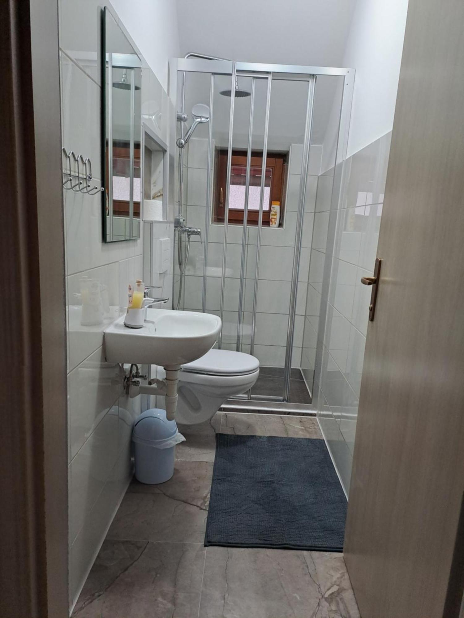Appartement Sara1 à Slavonski Brod Extérieur photo