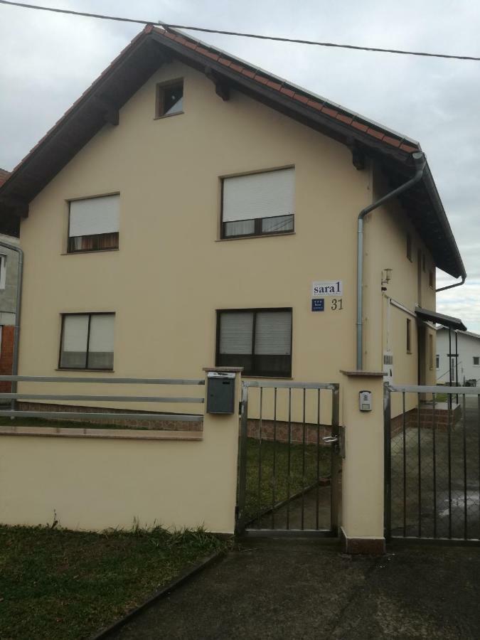 Appartement Sara1 à Slavonski Brod Extérieur photo